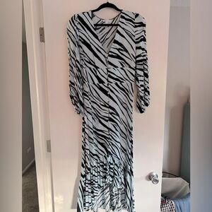 Leith Turquoise & Black Zebra Maxi - Size S